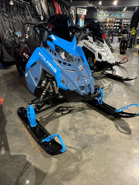 2024 Polaris INDY XC 137 850 New ZENITH POINDY850XC137-C210661