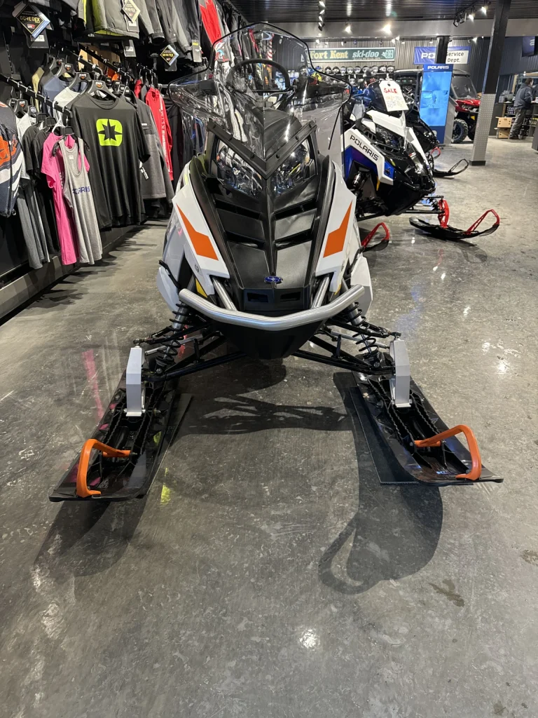 2024 Polaris Voyageur 144 550 New  POSNVOY550-2337