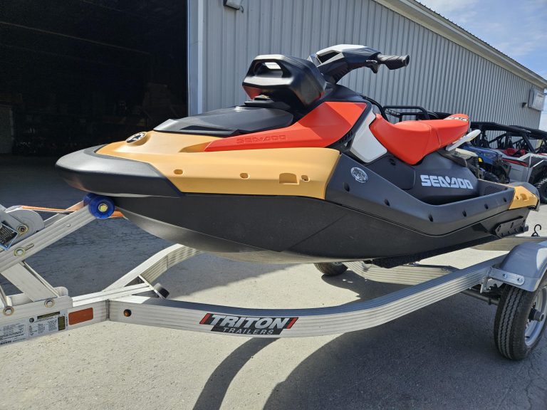 2024 Sea-Doo SPARK CONVINENCE PKG 3UP W/AUDIO New ORANGE/RED SDSPARKCON90-243A424