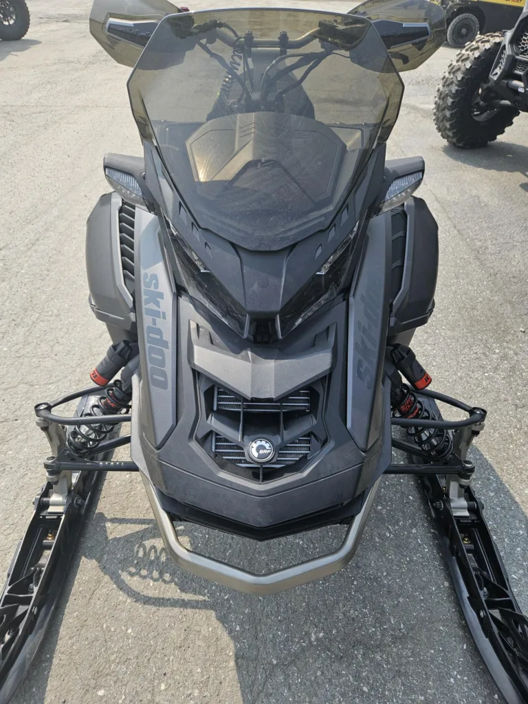 2022 Ski-Doo Mach Z 900 ACE Turbo R Used BLACK USKMACHZJORMAD-0999