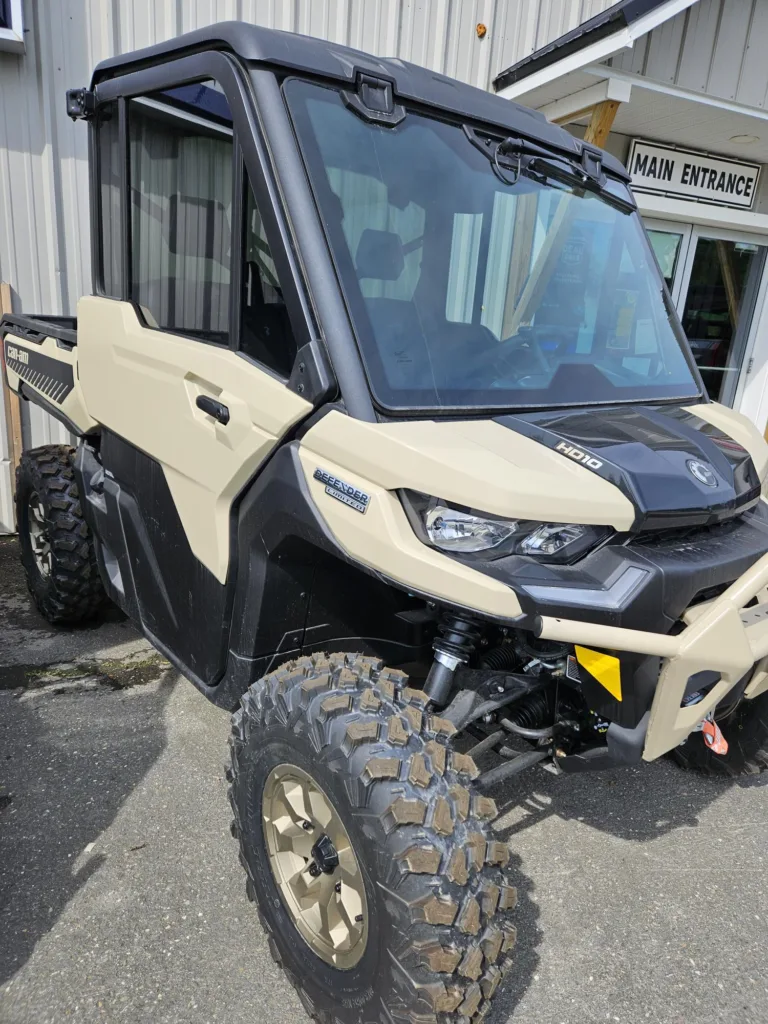 2025 Can-Am Defender Limited HD10 New TAN/BLACK CADEFLTD65HD10-7044