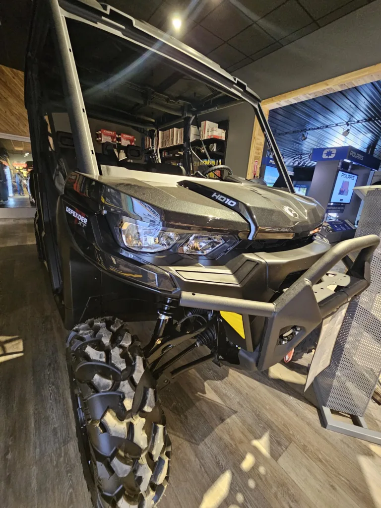 2025 Can-Am Defender MAX XT HD10 New BLACK CADEFMAXXT64HD10-1223