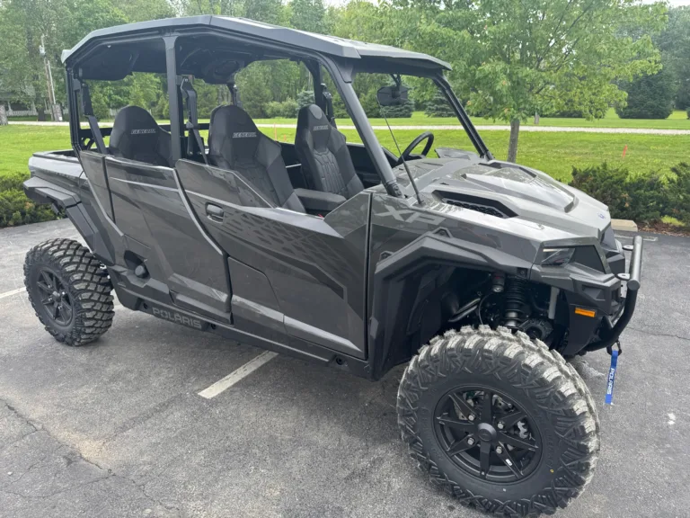 2025 Polaris GENERAL XP 4 1000 Ultimate New Granite Gray POGEN1000XP4ULT-3685