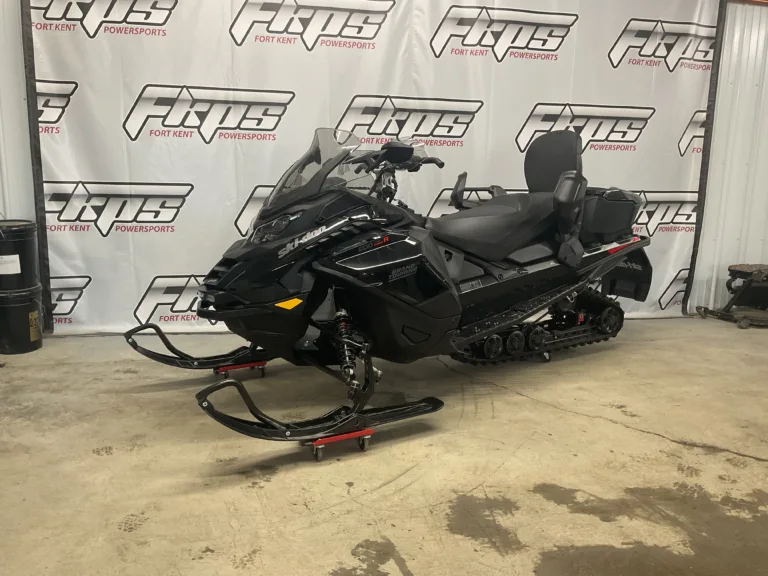 2024 Ski-Doo Grand Touring LE 900 ACE Turbo R 137 Used Black USKGTR9TRIPELL-0031