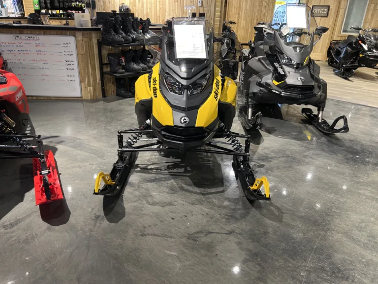 2024 SKI-DOO 0 SNOWMOBILE Fort Kent ME SKRENADR900AT-0078 2